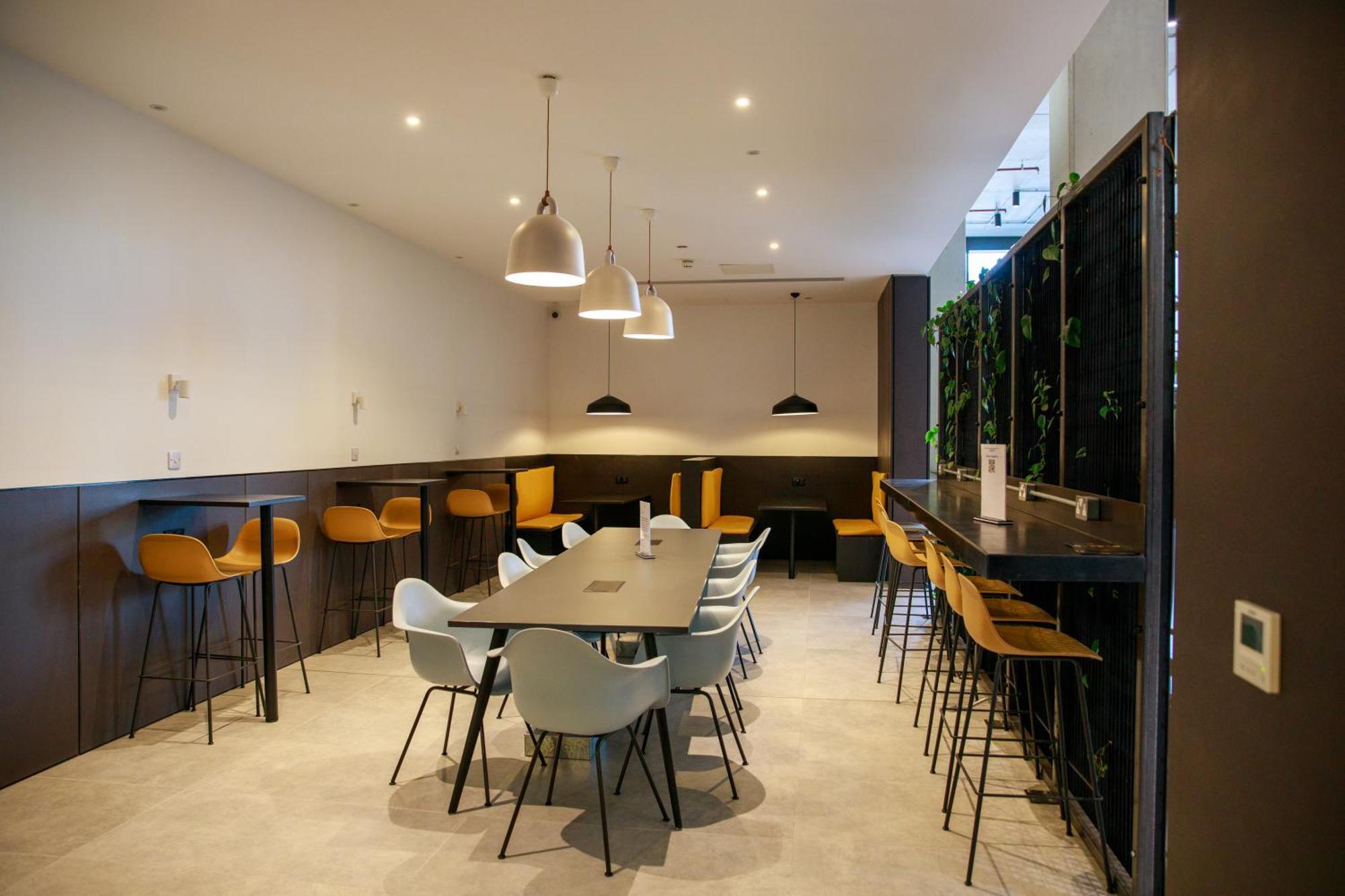 Trafford Suite Modern 1 Bed With Cinema Room 曼彻斯特 外观 照片