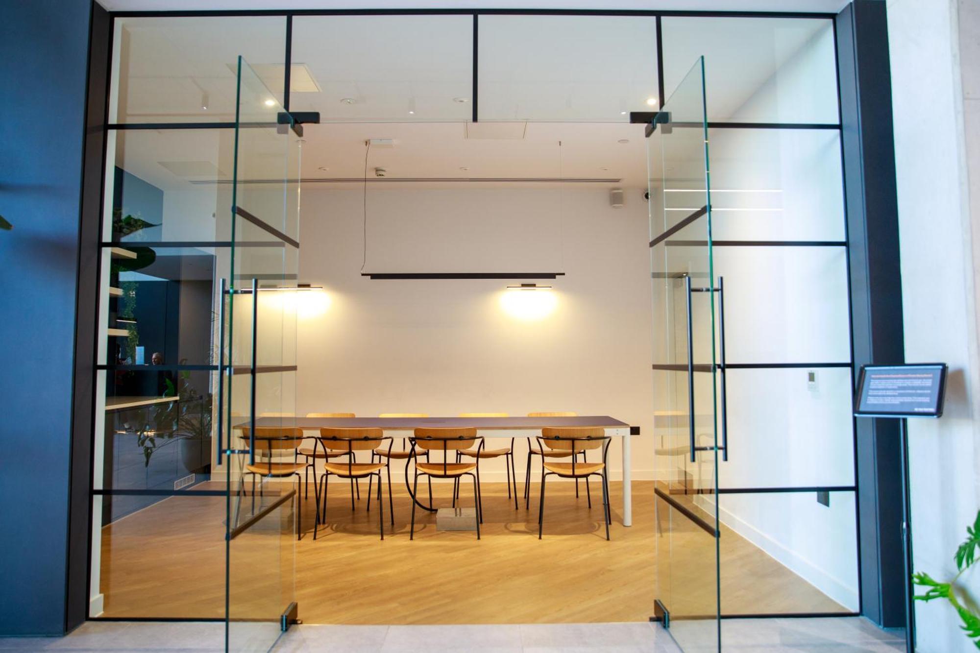 Trafford Suite Modern 1 Bed With Cinema Room 曼彻斯特 外观 照片