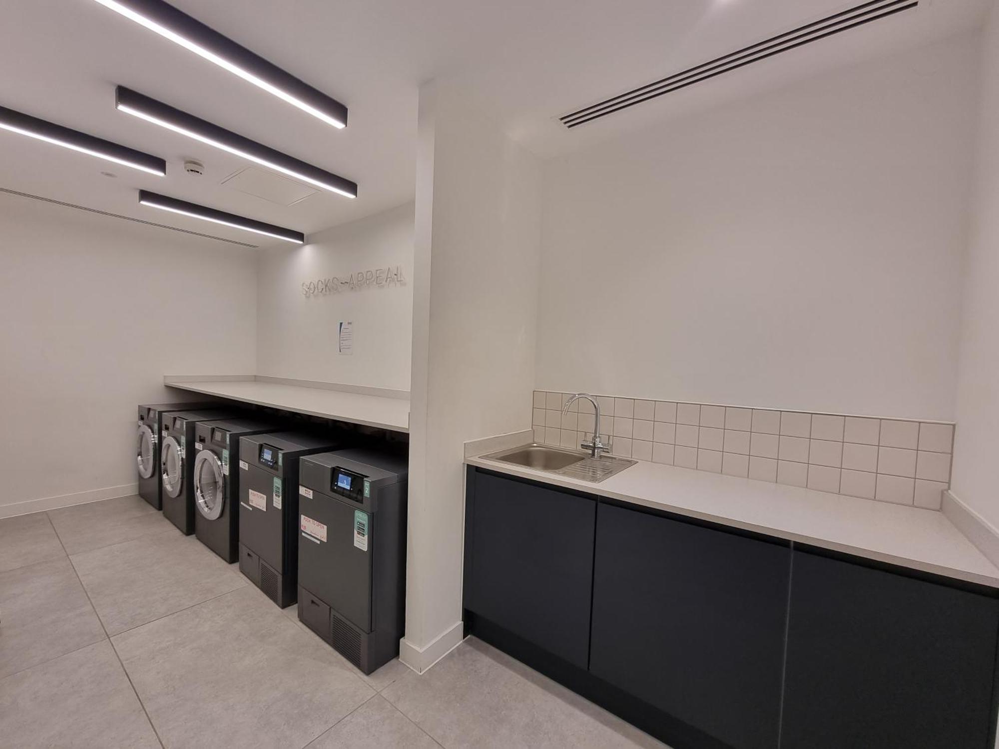 Trafford Suite Modern 1 Bed With Cinema Room 曼彻斯特 外观 照片