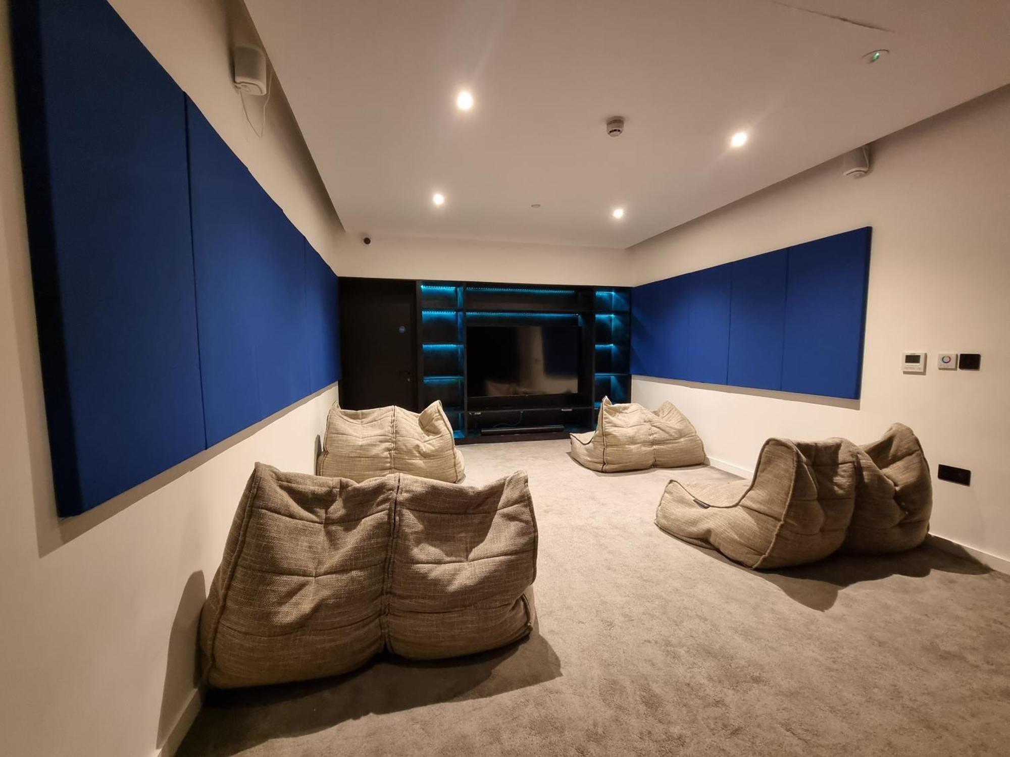 Trafford Suite Modern 1 Bed With Cinema Room 曼彻斯特 外观 照片