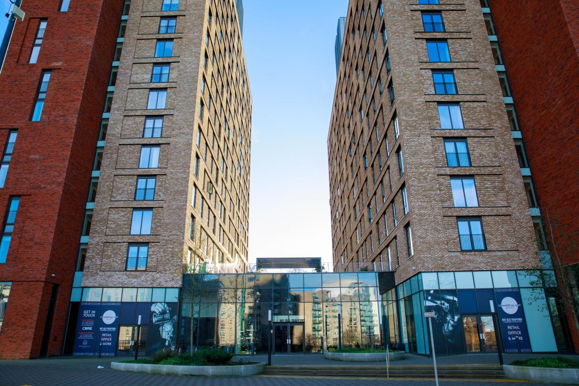 Trafford Suite Modern 1 Bed With Cinema Room 曼彻斯特 外观 照片